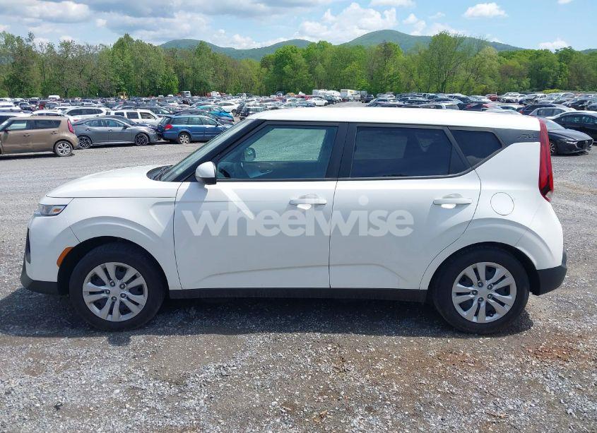 Photo 15 of 2022 Kia Soul LX (VIN KNDJ23AU9N7830492)