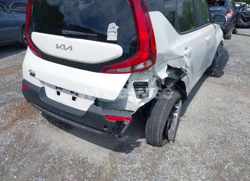 Photo 6 of 2022 Kia Soul LX (VIN KNDJ23AU9N7830492)