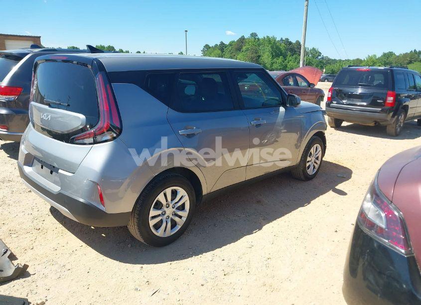Photo 4 of 2023 Kia Soul LX (VIN KNDJ23AU9P7845786)