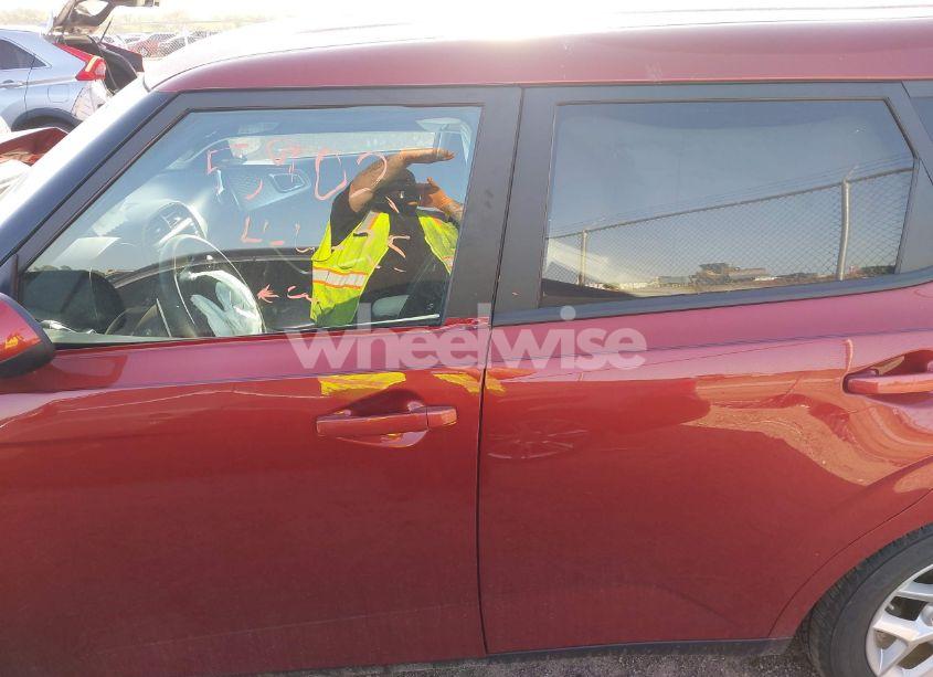 Photo 14 of 2023 Kia Soul LX (VIN KNDJ23AU9P7876925)