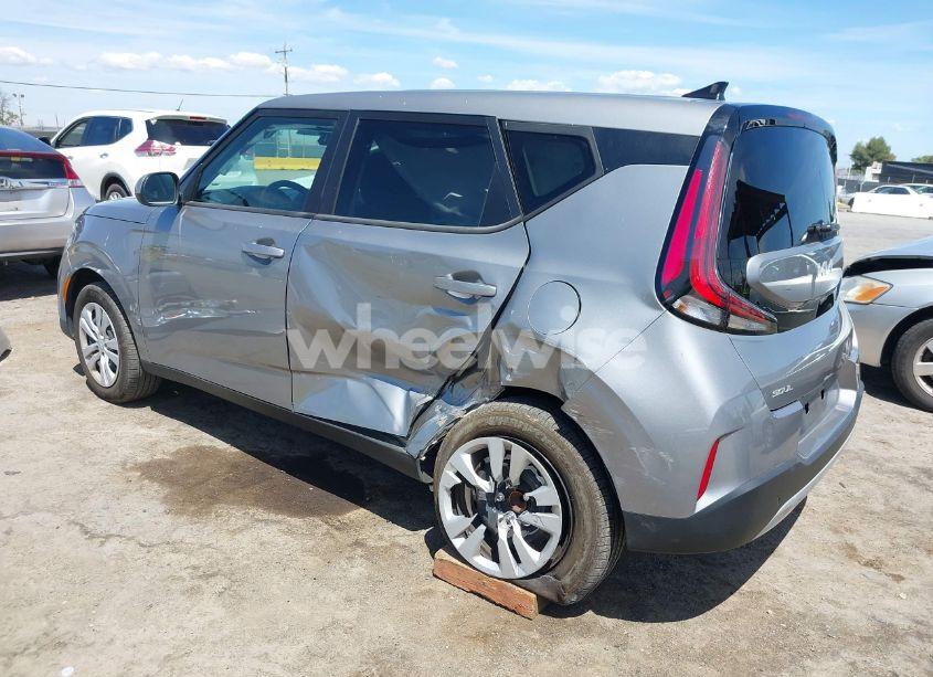 Photo 3 of 2023 Kia Soul LX (VIN KNDJ23AU9P7886550)