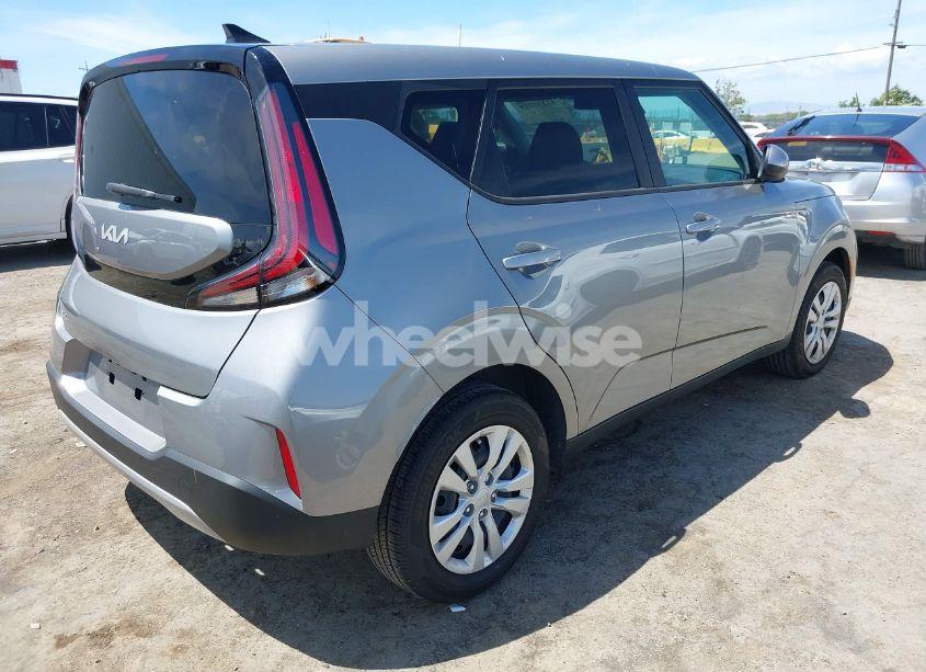 Photo 4 of 2023 Kia Soul LX (VIN KNDJ23AU9P7886550)
