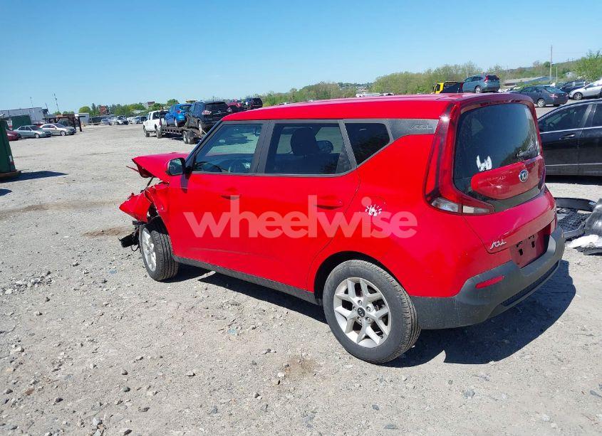 Photo 3 of 2020 Kia Soul S (VIN KNDJ23AUXL7002609)