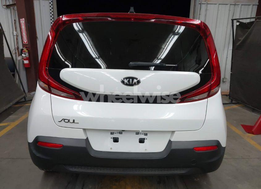 Photo 16 of 2020 Kia Soul LX (VIN KNDJ23AUXL7024951)
