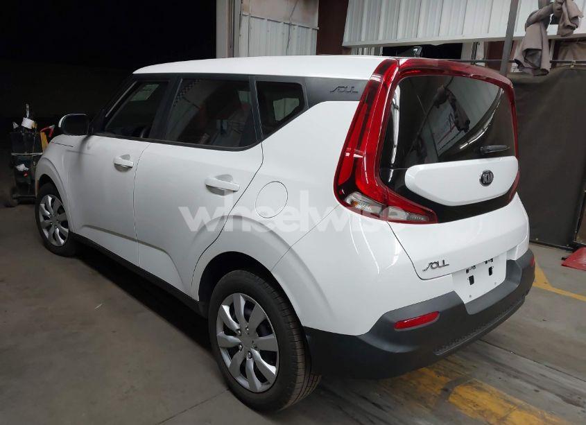 Photo 3 of 2020 Kia Soul LX (VIN KNDJ23AUXL7024951)