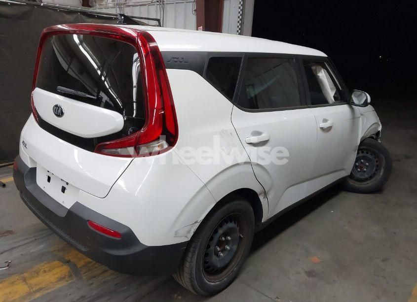 Photo 4 of 2020 Kia Soul LX (VIN KNDJ23AUXL7024951)