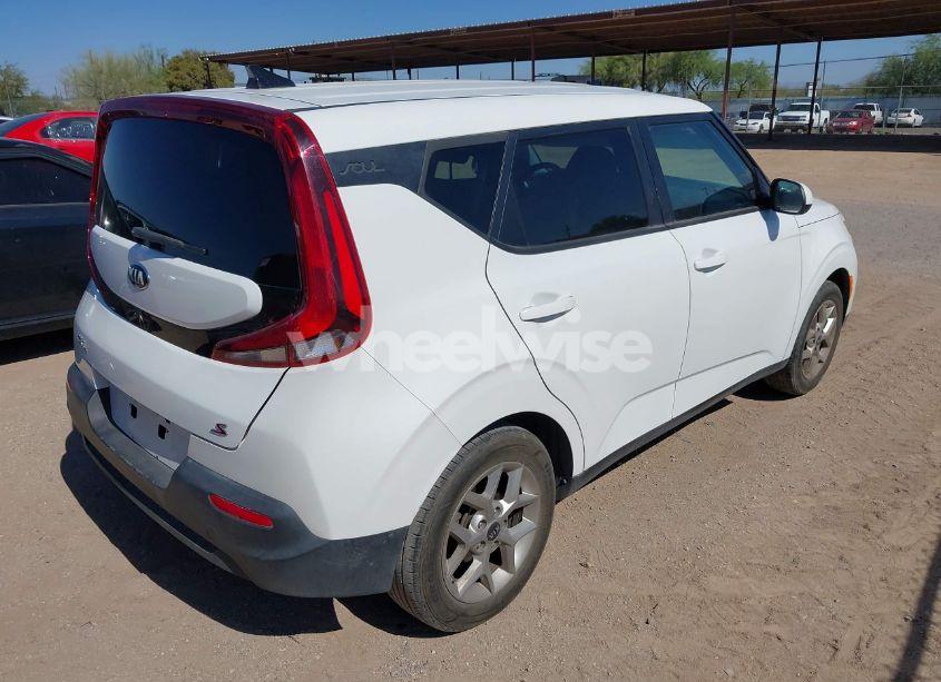Photo 4 of 2020 Kia Soul S (VIN KNDJ23AUXL7060476)