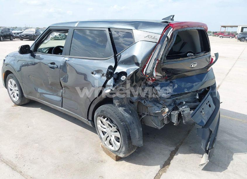 Photo 6 of 2020 Kia Soul LX (VIN KNDJ23AUXL7729877)