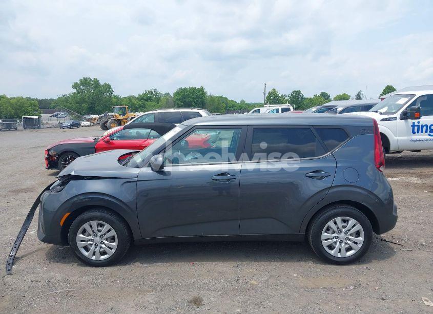 Photo 14 of 2022 Kia Soul LX (VIN KNDJ23AUXN7812485)