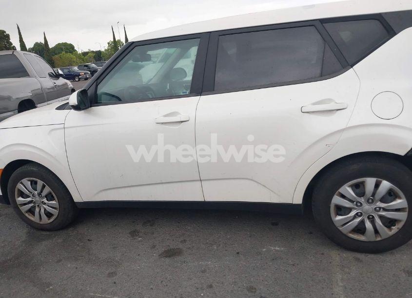 Photo 14 of 2023 Kia Soul LX (VIN KNDJ23AUXP7858434)