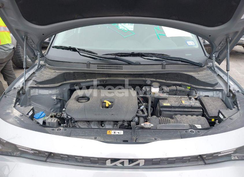 Photo 10 of 2024 Kia Soul LX (VIN KNDJ23AUXR7914701)