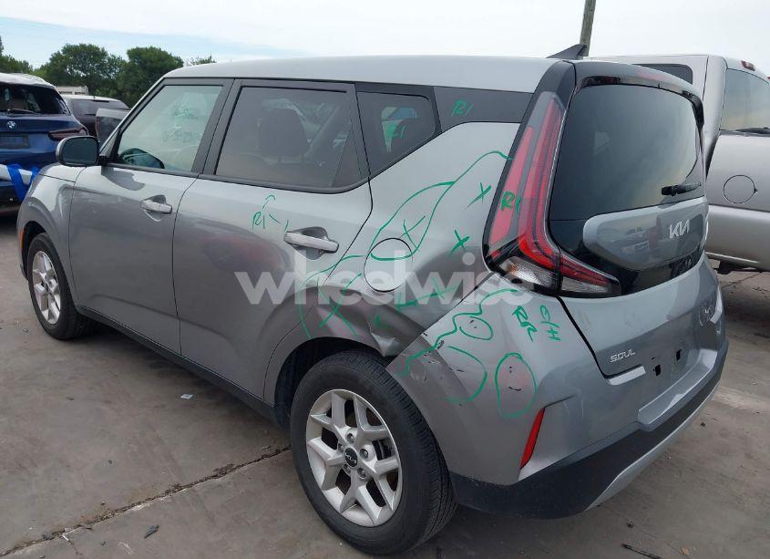Photo 3 of 2024 Kia Soul LX (VIN KNDJ23AUXR7914701)