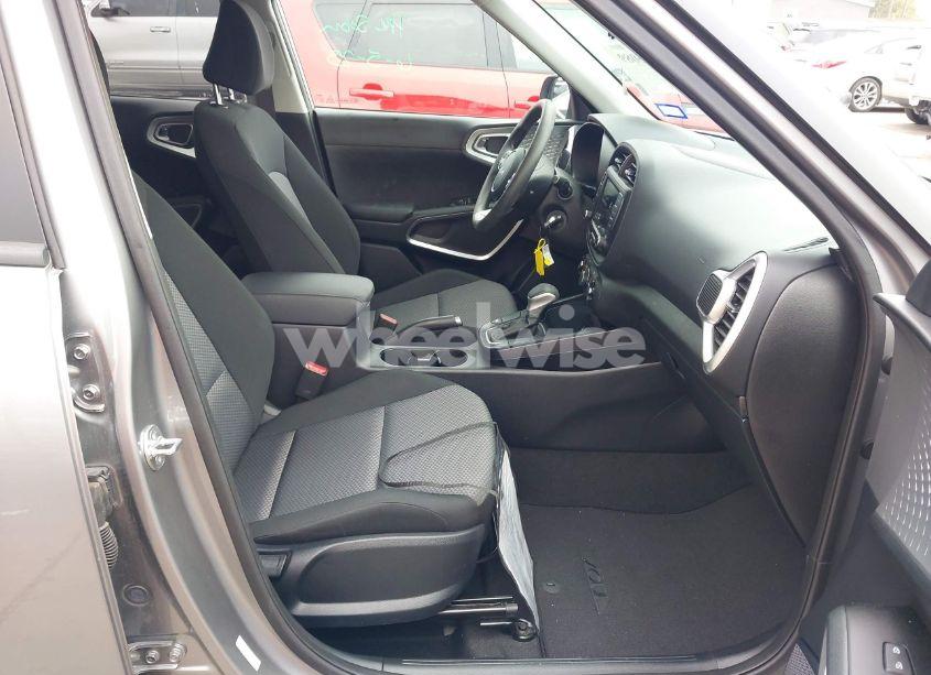 Photo 5 of 2024 Kia Soul LX (VIN KNDJ23AUXR7914701)