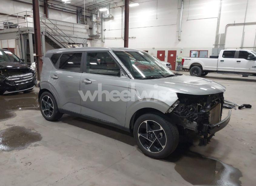 2023 Kia Soul EX (VIN KNDJ33AU0P7847875) main photo