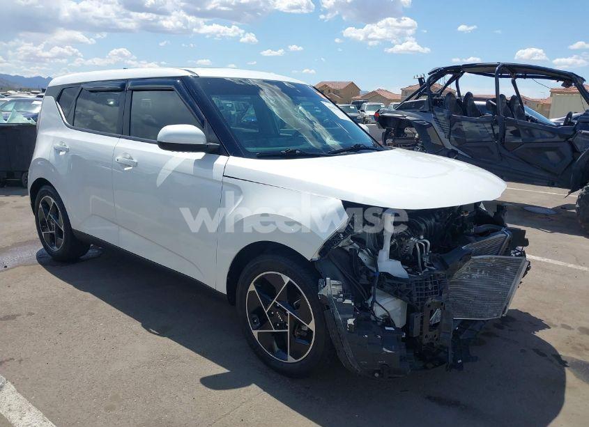 2023 Kia Soul EX (VIN KNDJ33AU1P7846511) main photo