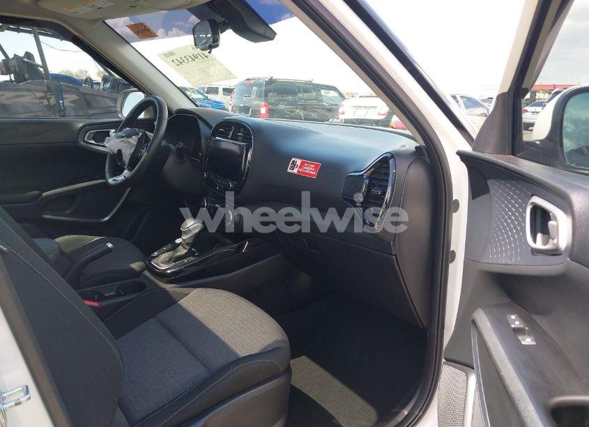 Photo 5 of 2023 Kia Soul EX (VIN KNDJ33AU1P7846511)