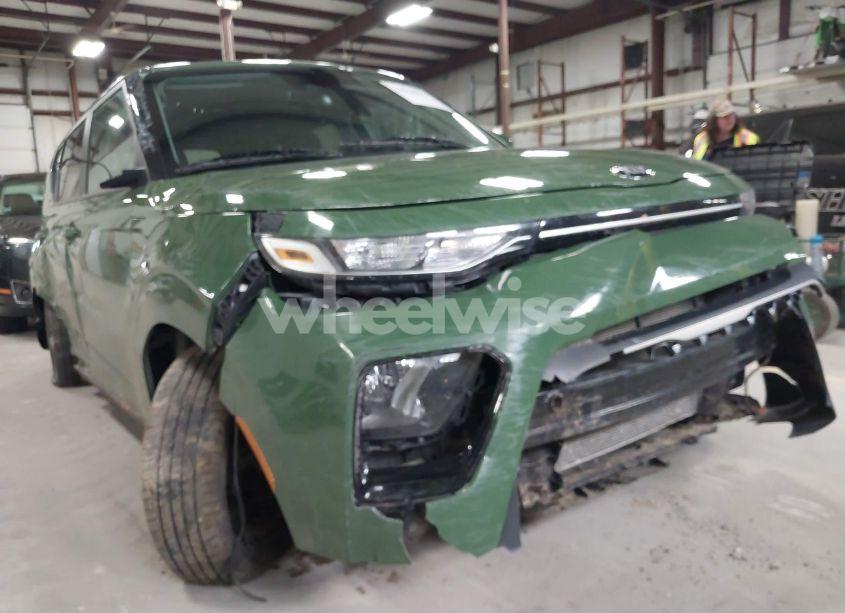 Photo 6 of 2021 Kia Soul EX (VIN KNDJ33AU2M7131586)