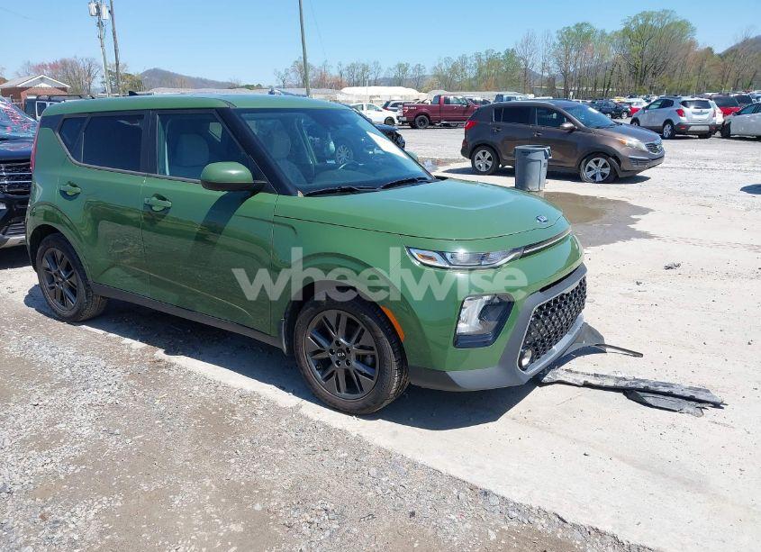 2021 Kia Soul EX (VIN KNDJ33AU4M7143898) main photo