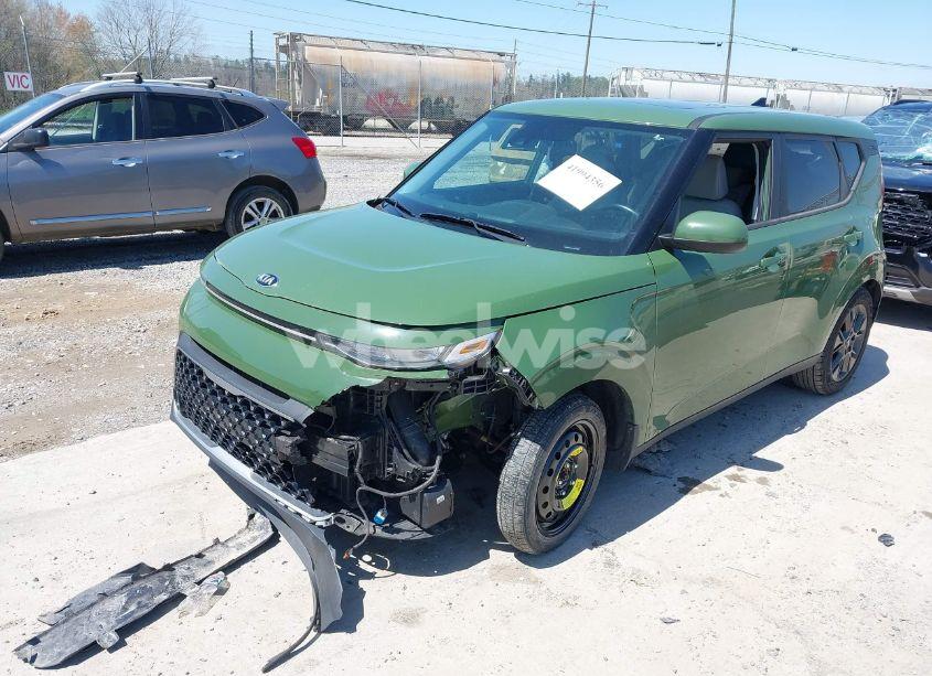 Photo 2 of 2021 Kia Soul EX (VIN KNDJ33AU4M7143898)