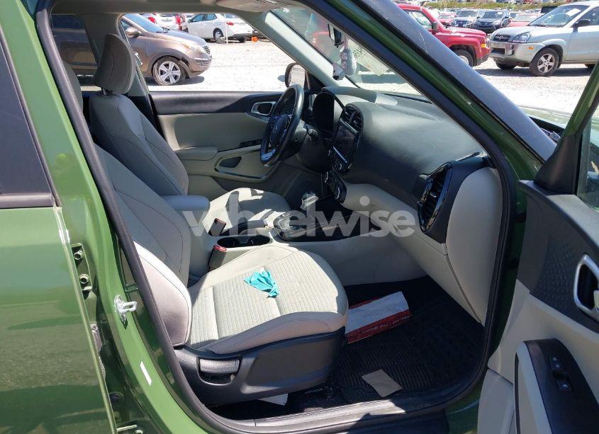 Photo 5 of 2021 Kia Soul EX (VIN KNDJ33AU4M7143898)