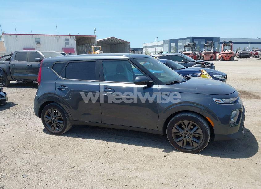 Photo 13 of 2022 Kia Soul EX (VIN KNDJ33AU5N7798024)