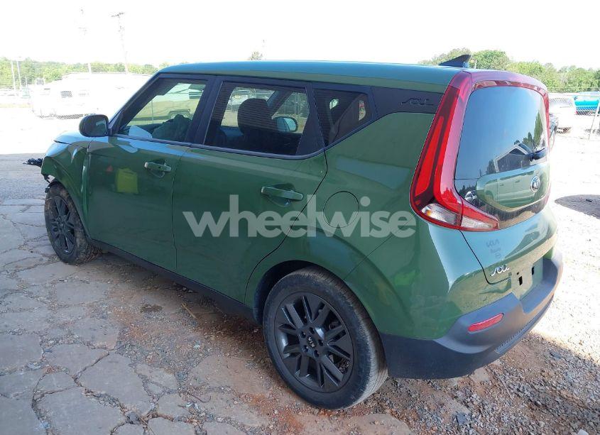 Photo 3 of 2021 Kia Soul EX (VIN KNDJ33AU6M7127928)