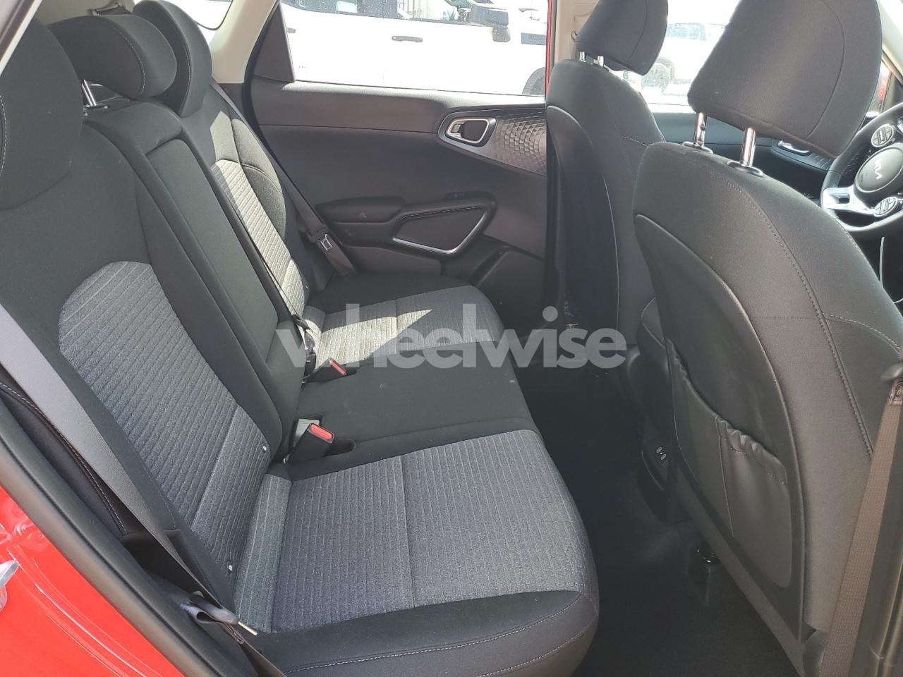 Photo 11 of 2025 KIA SOUL EX (VIN KNDJ33AU7S7261022)