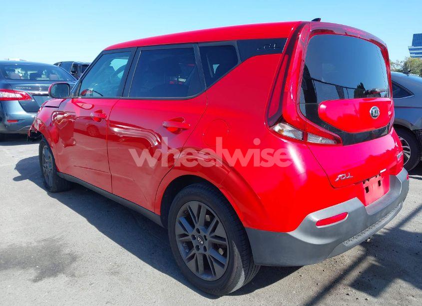 Photo 3 of 2020 Kia Soul EX (VIN KNDJ33AU8L7701704)