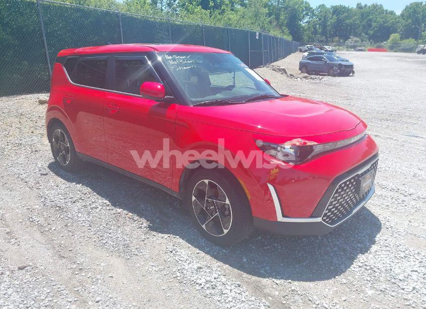 2024 Kia Soul EX (VIN KNDJ33AUXR7225268) main photo