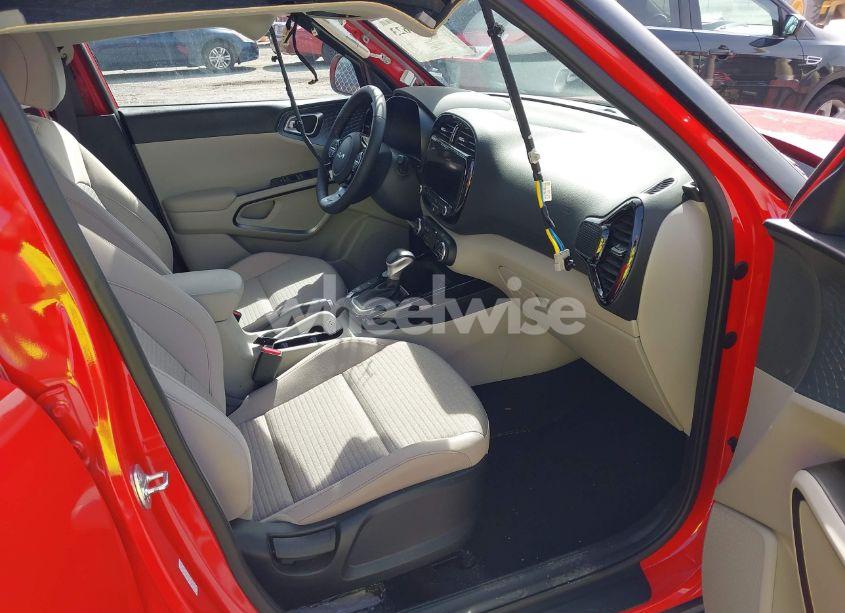 Photo 5 of 2024 Kia Soul EX (VIN KNDJ33AUXR7225268)