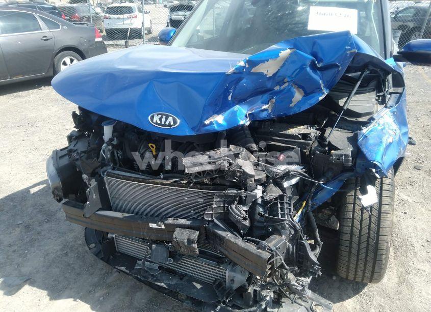 Photo 6 of 2021 Kia Soul TURBO (VIN KNDJ53AF2M7738986)