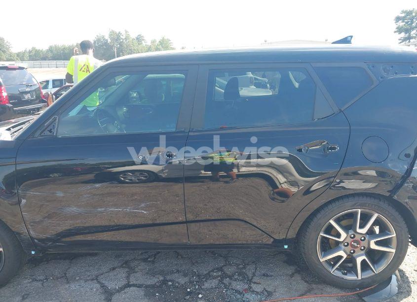 Photo 15 of 2022 Kia Soul TURBO (VIN KNDJ53AF9N7170320)