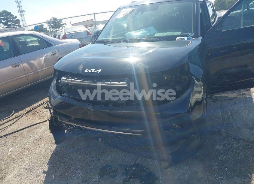 Photo 6 of 2022 Kia Soul TURBO (VIN KNDJ53AF9N7170320)