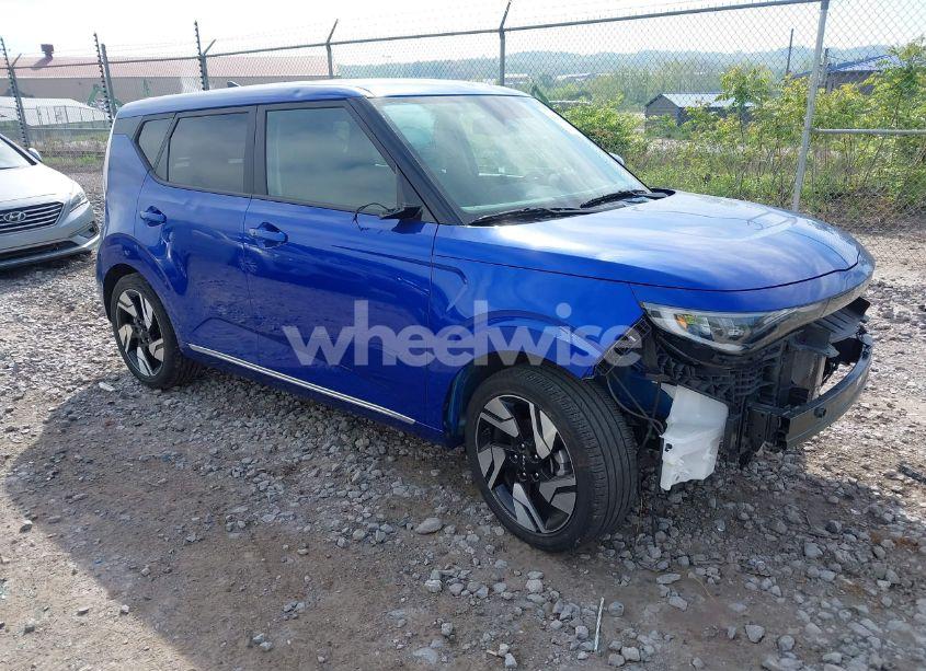 2023 Kia Soul GT-LINE (VIN KNDJ53AU0P7197262) main photo