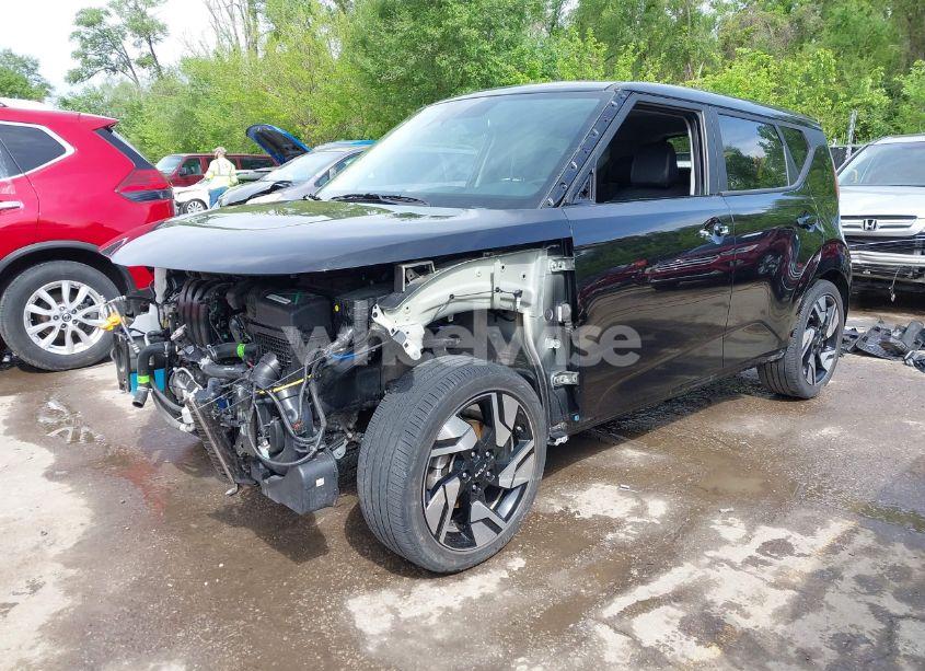 Photo 2 of 2023 Kia Soul GT-LINE (VIN KNDJ53AU5P7848059)