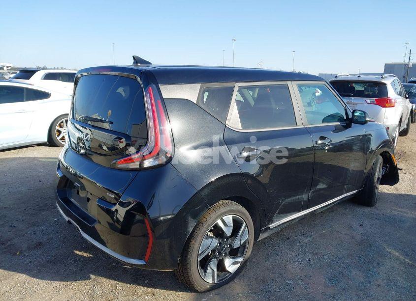 Photo 4 of 2023 Kia Soul GT-LINE (VIN KNDJ53AU6P7858020)