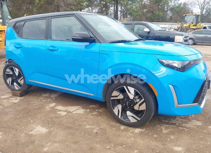 2023 Kia Soul GT-LINE (VIN KNDJ53AU7P7193970) main photo