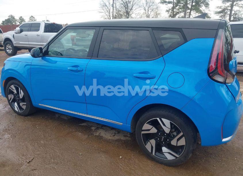 Photo 3 of 2023 Kia Soul GT-LINE (VIN KNDJ53AU7P7193970)