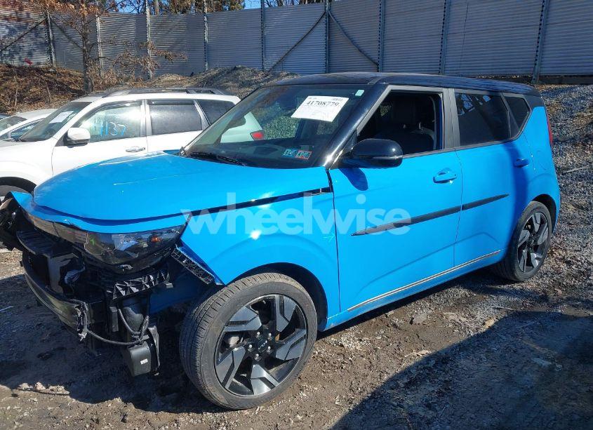 Photo 2 of 2023 Kia Soul GT-LINE (VIN KNDJ53AU7P7206961)