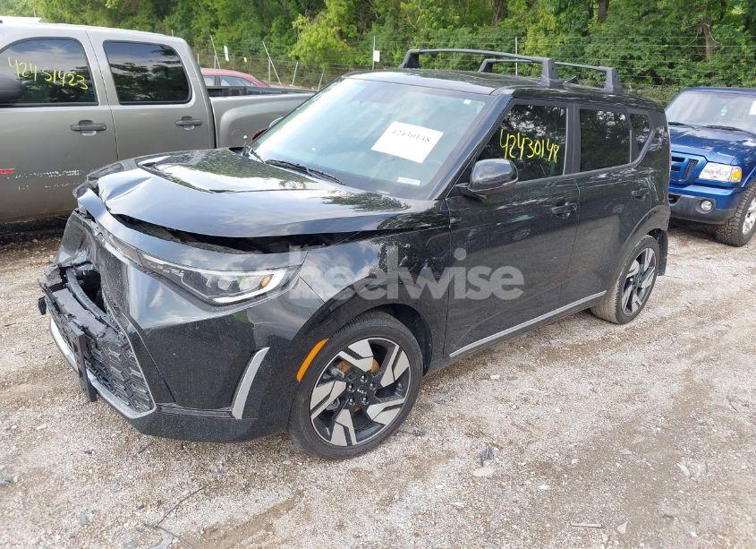 Photo 2 of 2024 Kia Soul GT-LINE (VIN KNDJ53AU7R7903873)