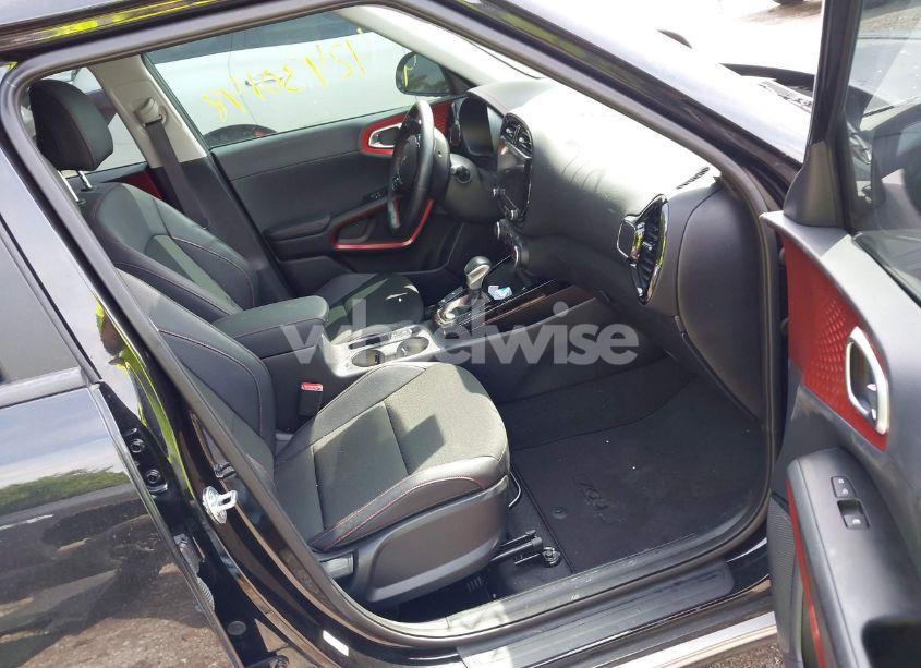 Photo 5 of 2024 Kia Soul GT-LINE (VIN KNDJ53AU7R7903873)