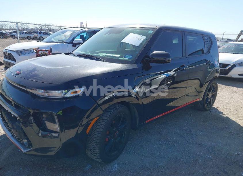 Photo 2 of 2020 Kia Soul GT-LINE (VIN KNDJ63AU9L7026162)