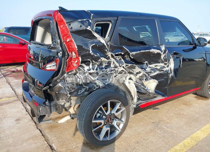 Photo 6 of 2020 Kia Soul GT-LINE (VIN KNDJ63AU9L7033435)