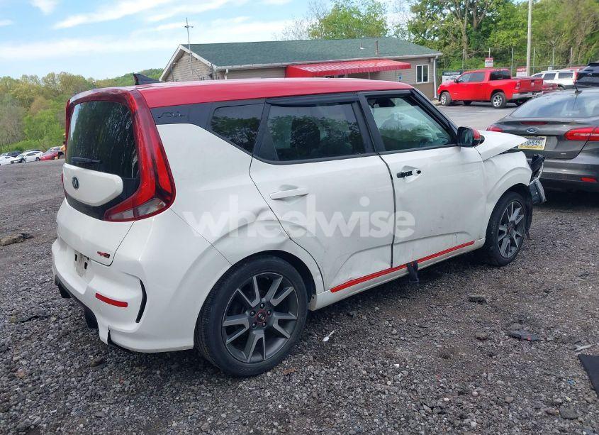 Photo 4 of 2020 Kia Soul GT-LINE (VIN KNDJ63AU9L7057430)