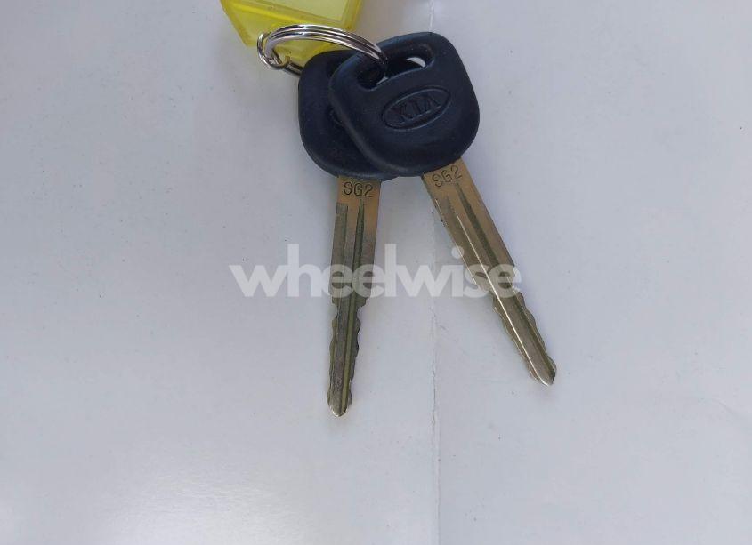 Photo 11 of 2001 Kia Sportage EX/LIMITED (VIN KNDJA723315090184)