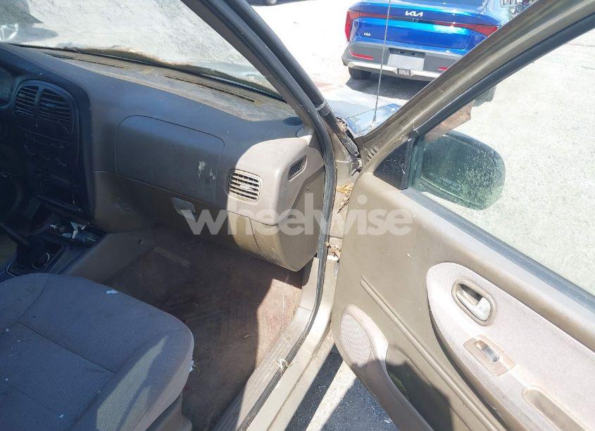 Photo 5 of 2002 Kia Sportage (VIN KNDJB723525120932)