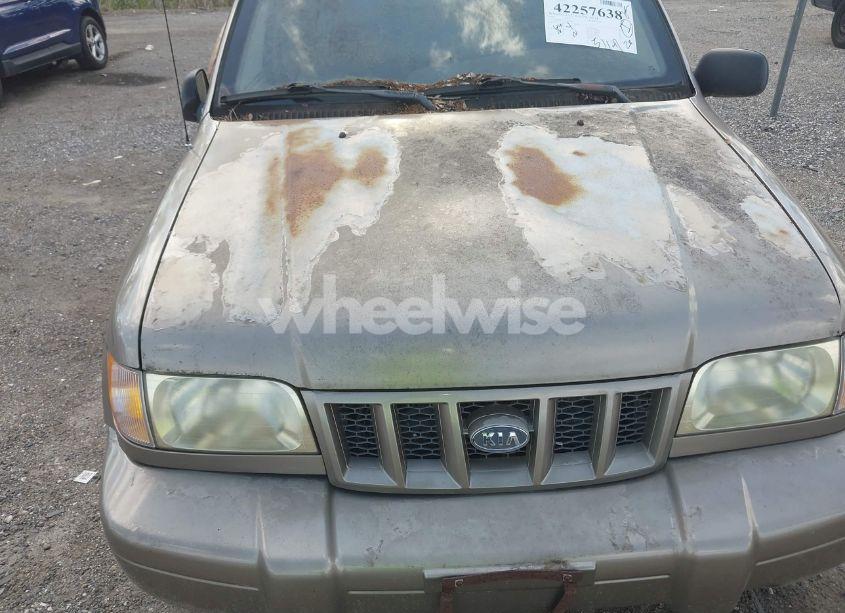 Photo 6 of 2002 Kia Sportage (VIN KNDJB723525120932)