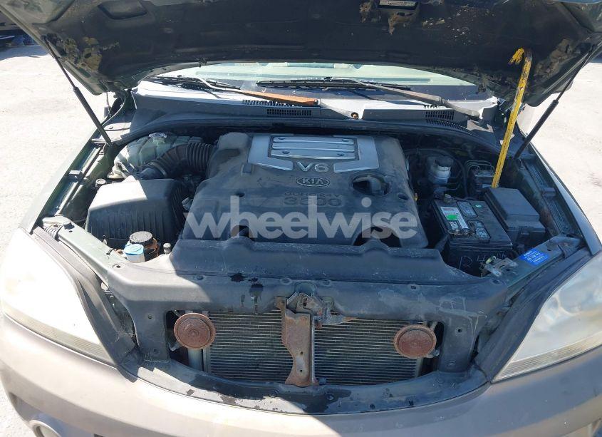 Photo 10 of 2003 Kia Sorento EX/LX (VIN KNDJC733135050990)