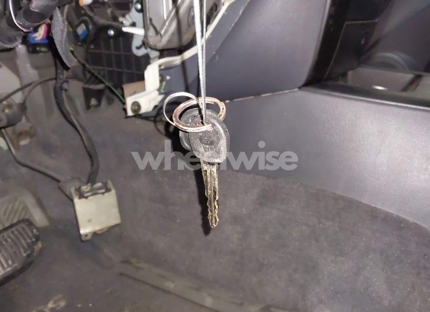 Photo 11 of 2003 Kia Sorento EX/LX (VIN KNDJC733935175090)