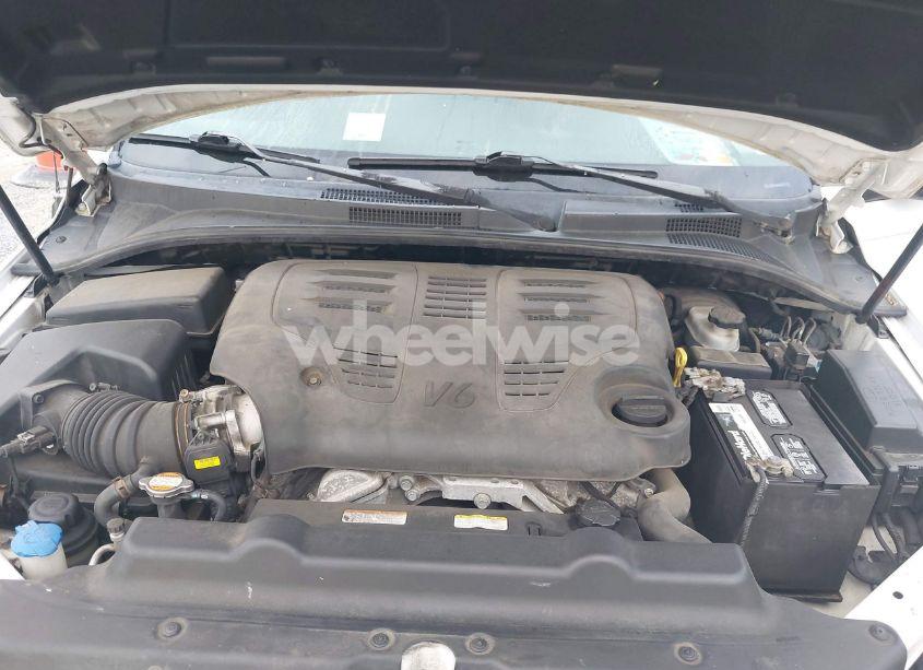 Photo 10 of 2008 Kia Sorento LX (VIN KNDJC735085785971)
